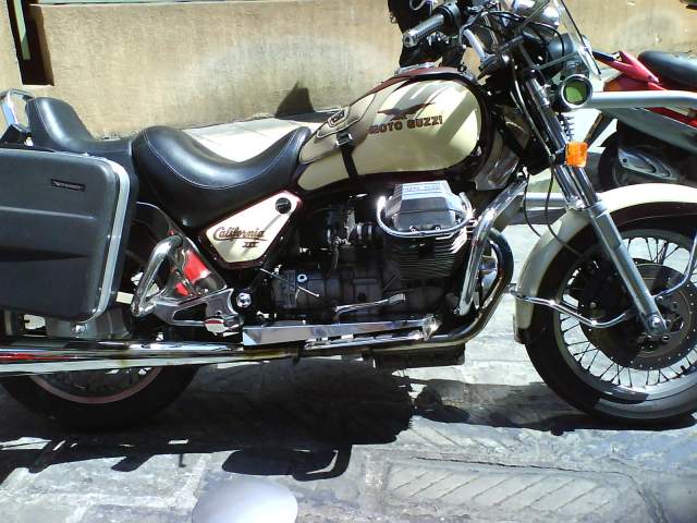 Guzzi JC DSC00920.jpg